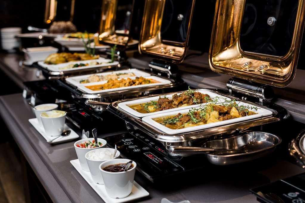 Premier Hotel Roodevalley Pretoria Restaurant photo