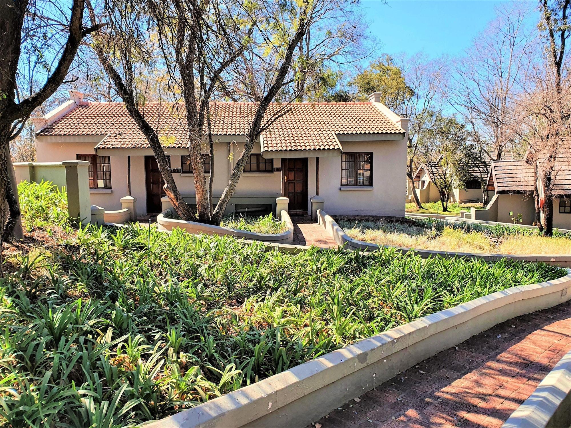 Premier Hotel Roodevalley Pretoria Exterior photo